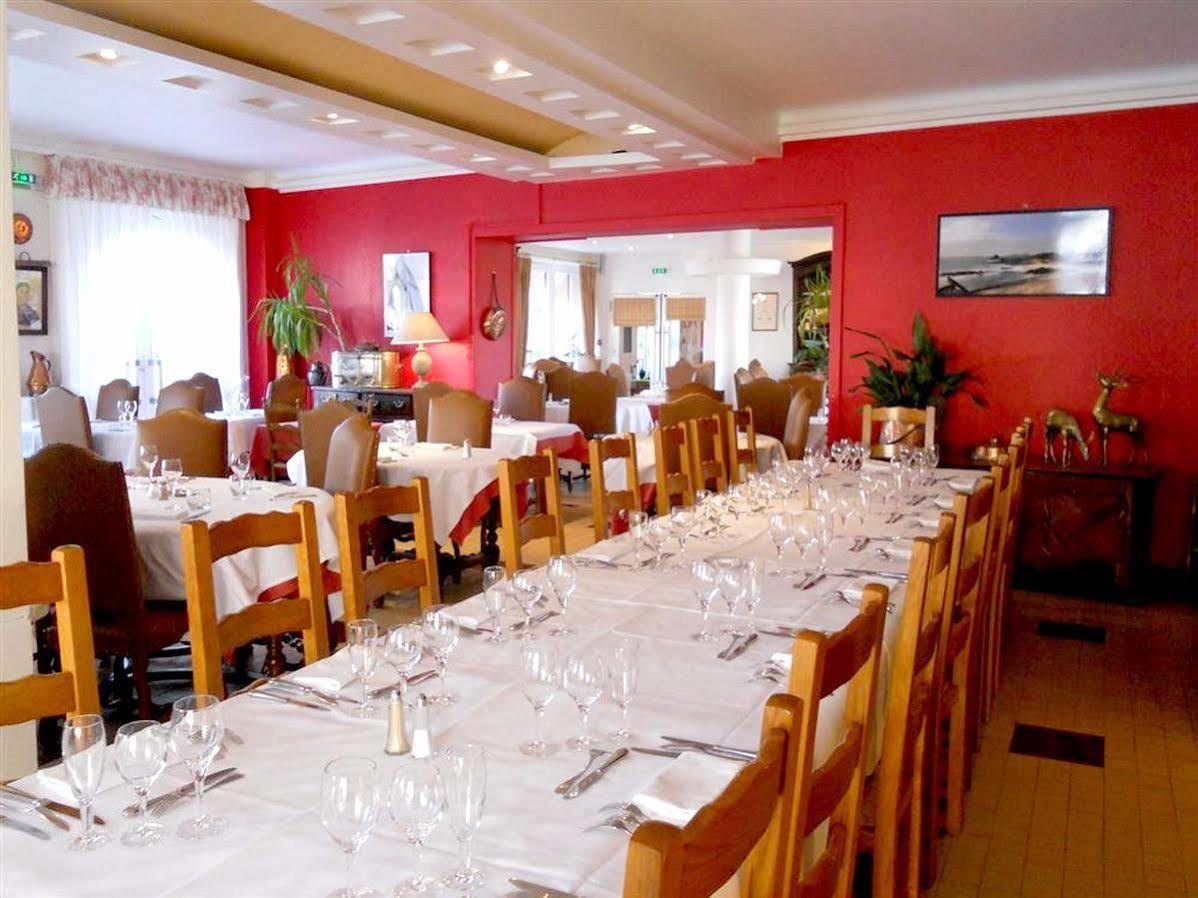 Hotel De Bretagne Dol Centre Ville - Hotel Et Restaurant Dol-de-Bretagne Bagian luar foto